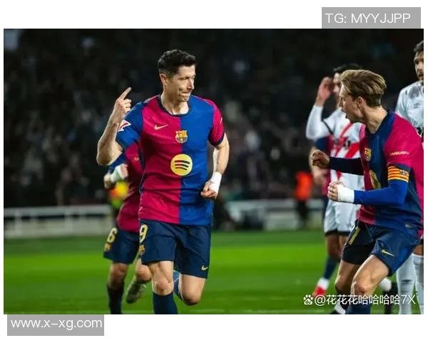 世界杯精彩对决那不勒斯与巴萨战成平局帽子戏法点燃全场激情